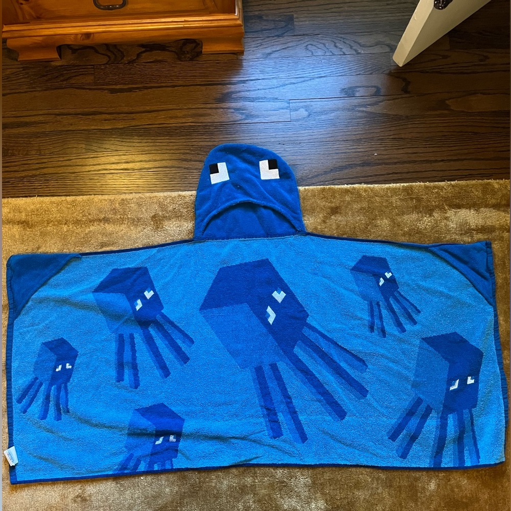 Minecraft beach or bath towel 5 - 6 yo
